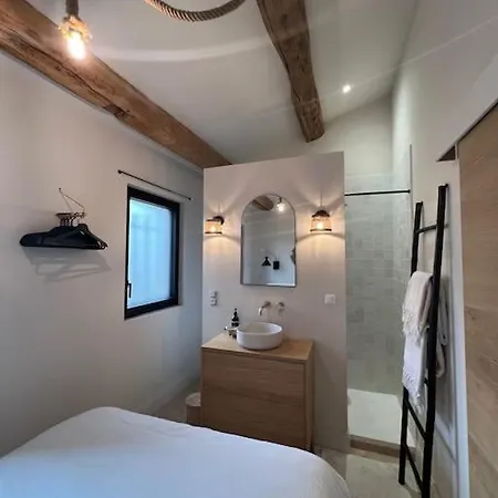 Διαμέρισμα De Charme Avec Piscine Grimaud